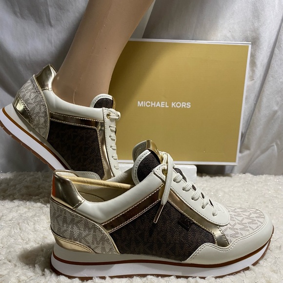 MICHAEL KORS SIGNATURE “MADDY” LEATHER DESIGNER TRAINING SHOES - Picture 5 of 9
